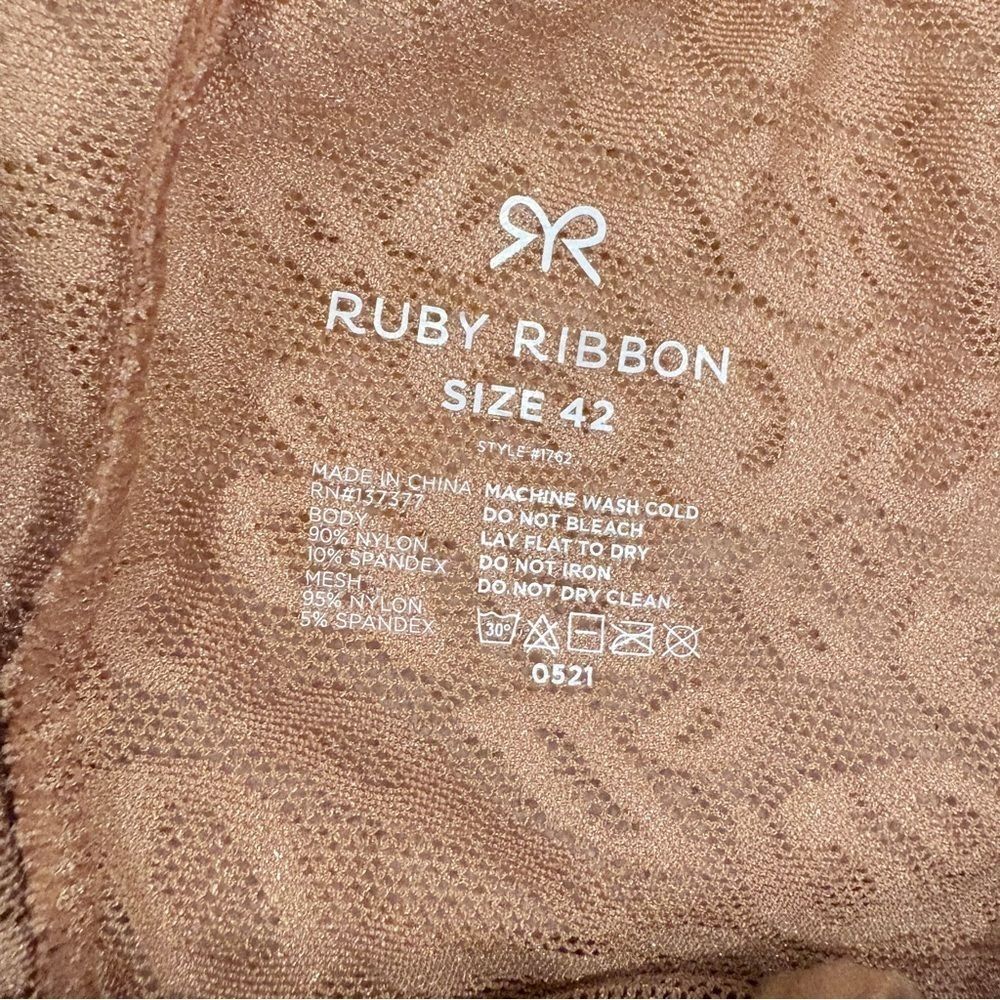 Ruby Ribbon Gold Lace Cami Tank Top Size 42 Wireless Shapewear Support Slimming - Picture 6 of 6